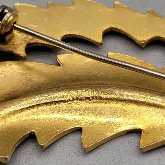 Vintage Spanish Damascene Feather Brooch Leaf Pin Detailed - Picture 4 of 4